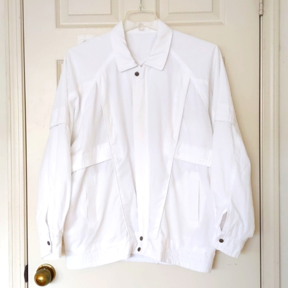 Men's Cotton Blended Lightweight Full Zip Jacket with lining and pockets.